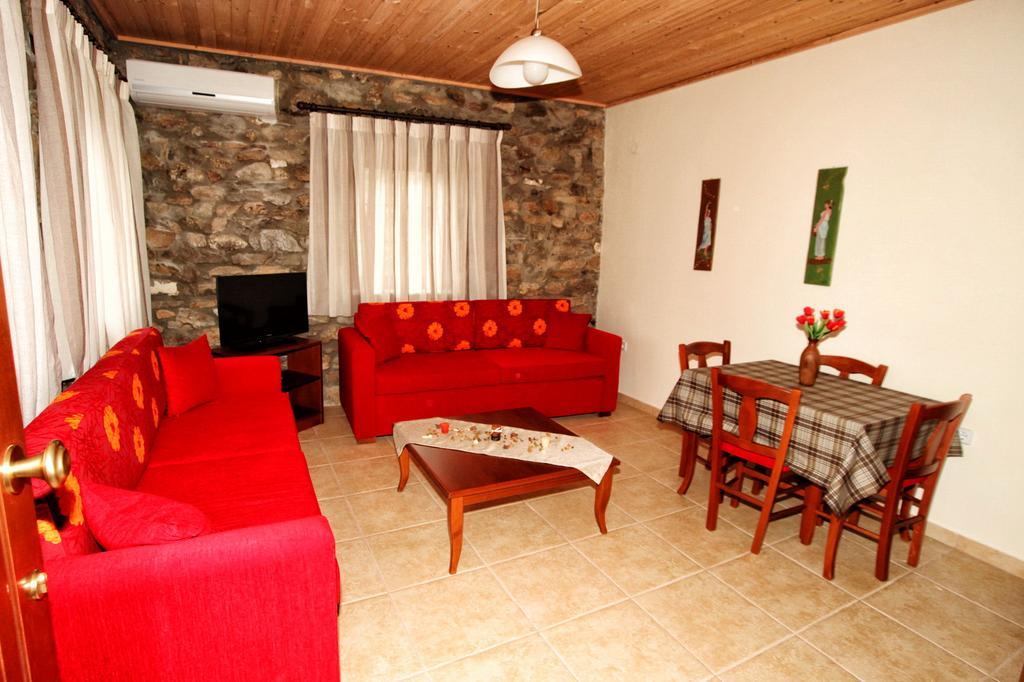 Traditional Apartments Tsikrikonis Mirtofiton Exterior foto